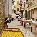 La Botanica - Station * Bari