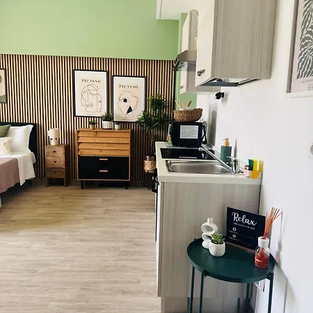 La Botanica - Station *