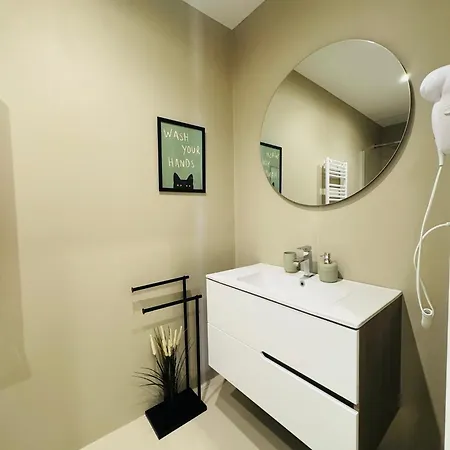 La Botanica - Station * Bari