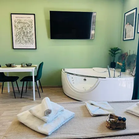 La Botanica - Station Apartment